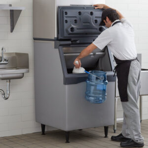 Restaurant-Equipments_Commercial_Ice_Equipment_and_Supplies_Leaseicemachines_Ice_Storage_and_Dispensers_Ice_bins_Scotsman_B530P.jpg